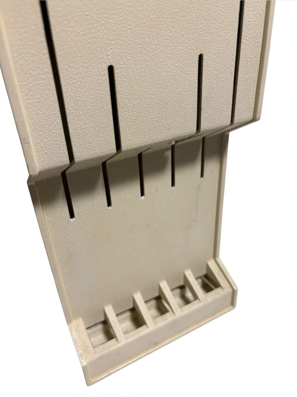 Cutco Plastic Wall Rack Hanging Knife Storage Holder #1742 USA Cream Color